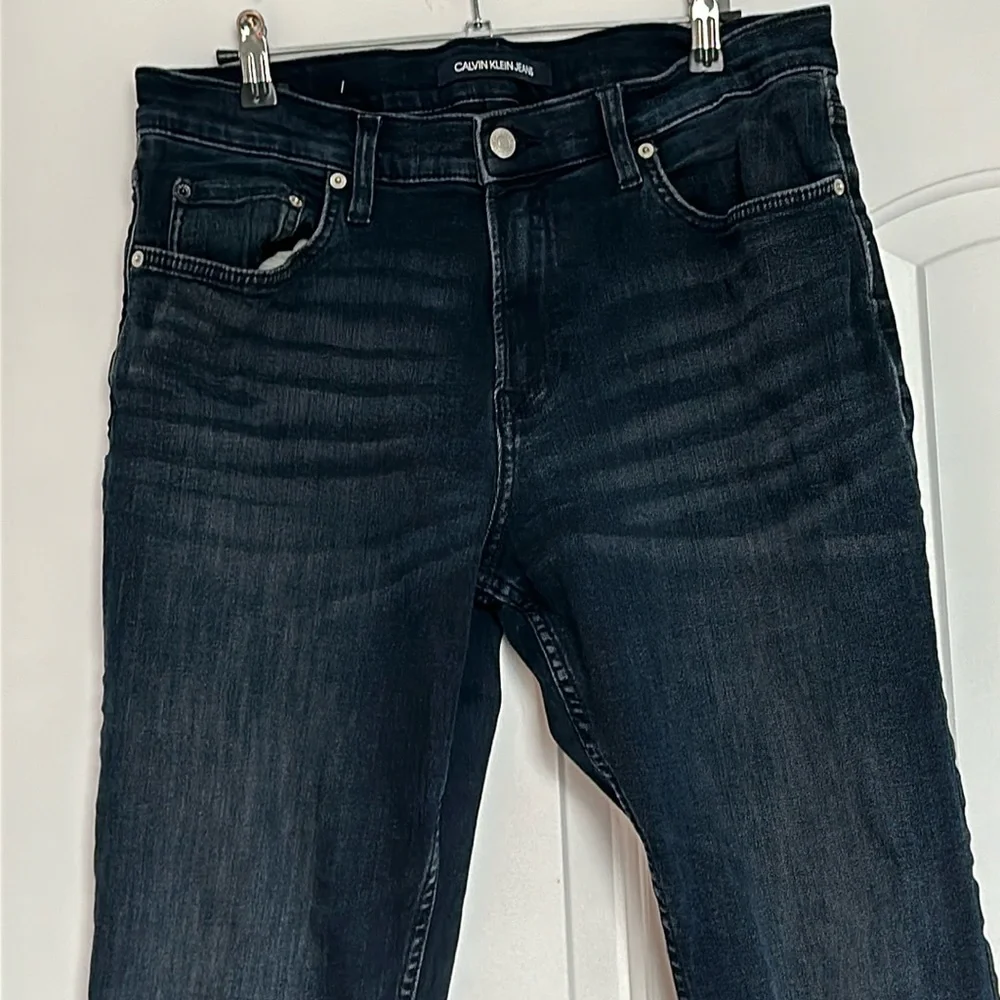 EUC, Calvin Klein straight leg